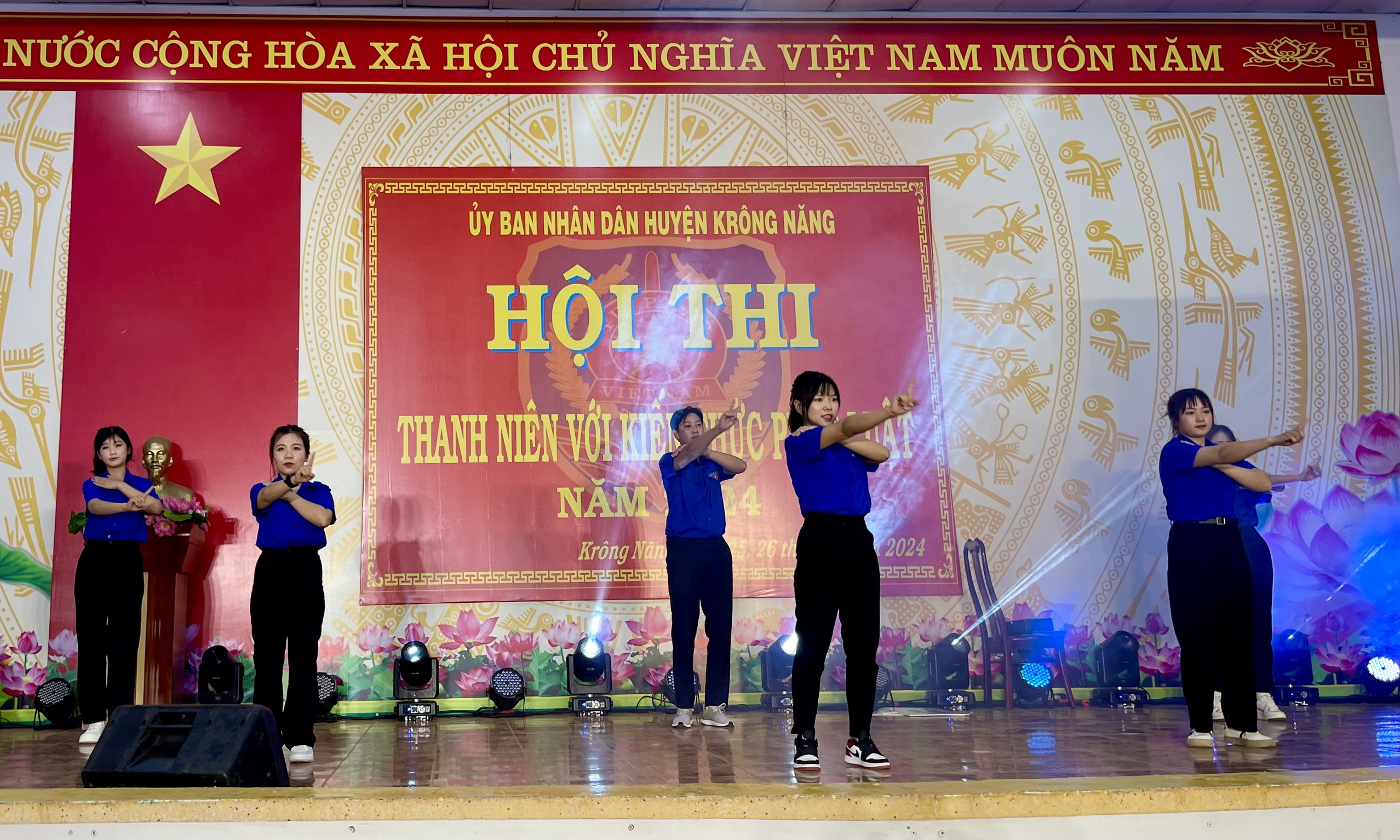 chao hoi 2